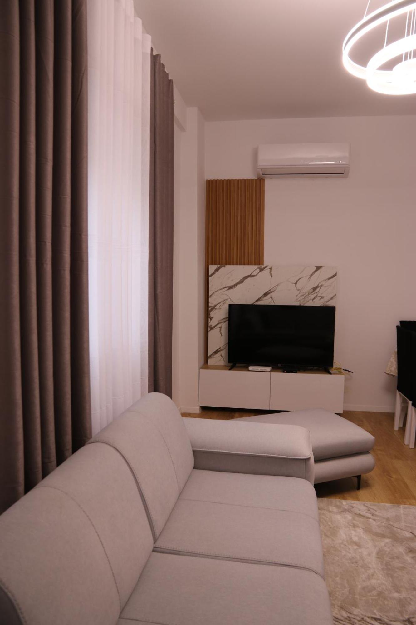 Apartment White House *